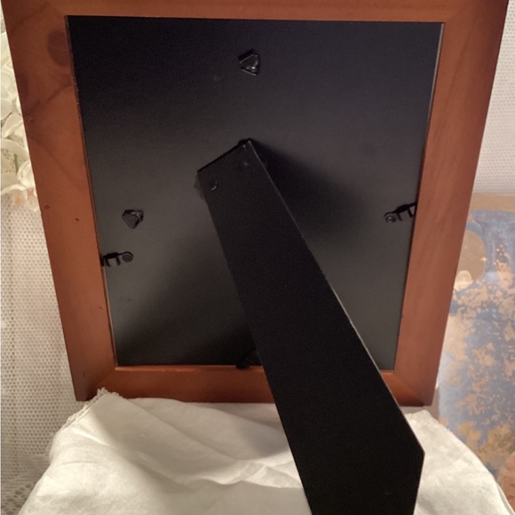 Dark Maple Stained 8x10 Photo Frame Tabletop Or Wall - Picture 10 of 16